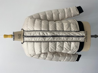 ダウンジャケット